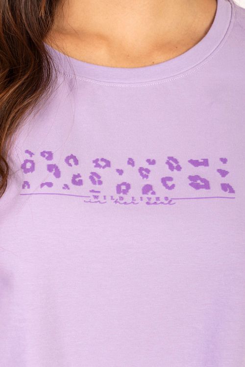 Camiseta Femenina Cuello Redondo Silueta Cajón Essential en Lycra Fría