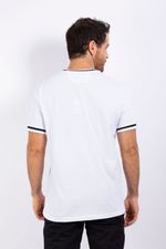 Camiseta-cuello-redondo
