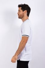 Camiseta-cuello-redondo