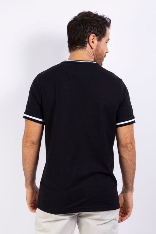Camiseta Masculina Cuello Redondo Essential en Tela con Textura