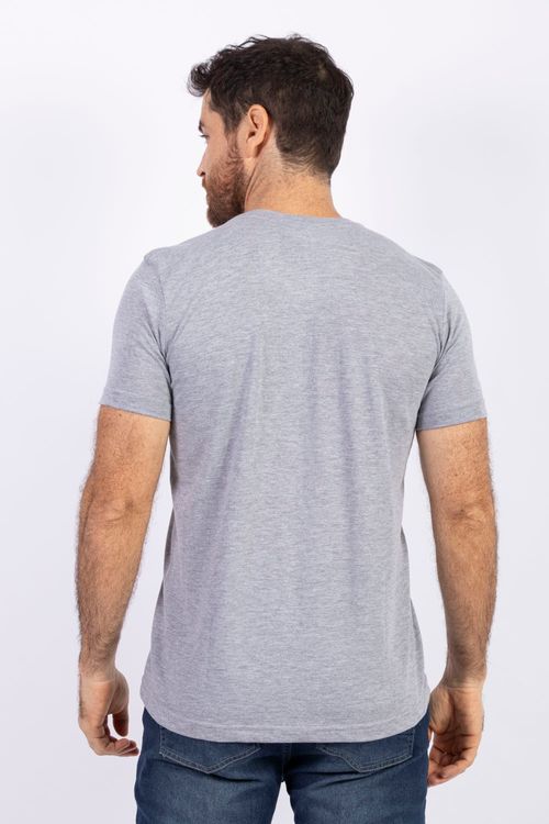 Camiseta Masculina Cuello Redondo Essential en Algodón