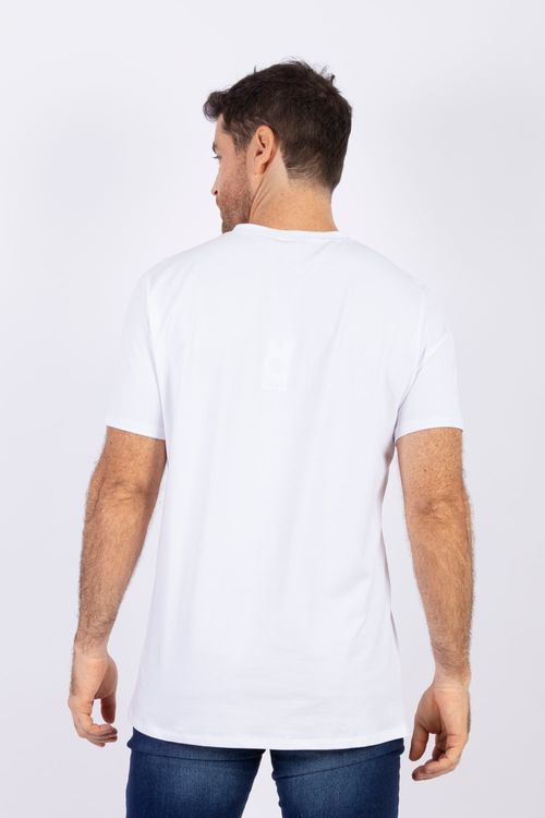 Camiseta Masculina Cuello V Essential en Lycra Fría