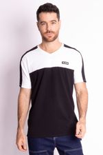 Camiseta-cuello-V
