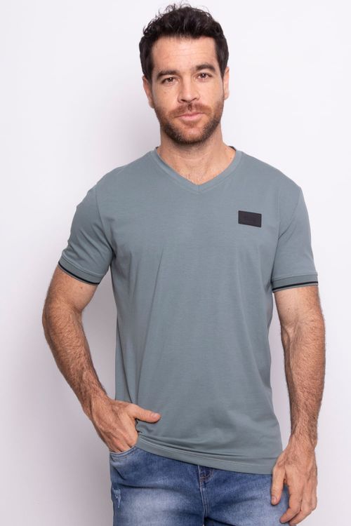 Camiseta V