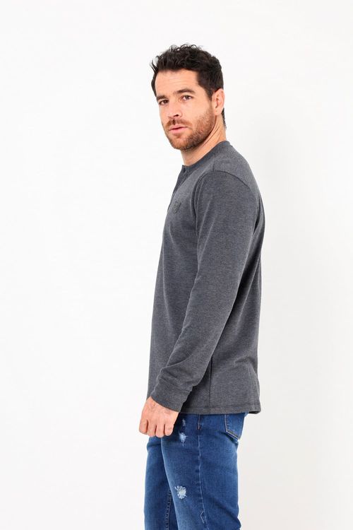 Camibuzo Henley