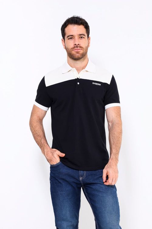 Polo Deportivo Moderno