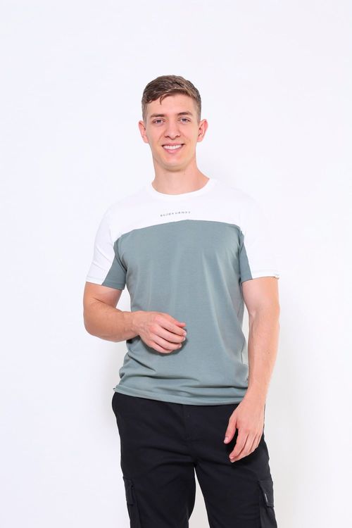 Camiseta Moderna