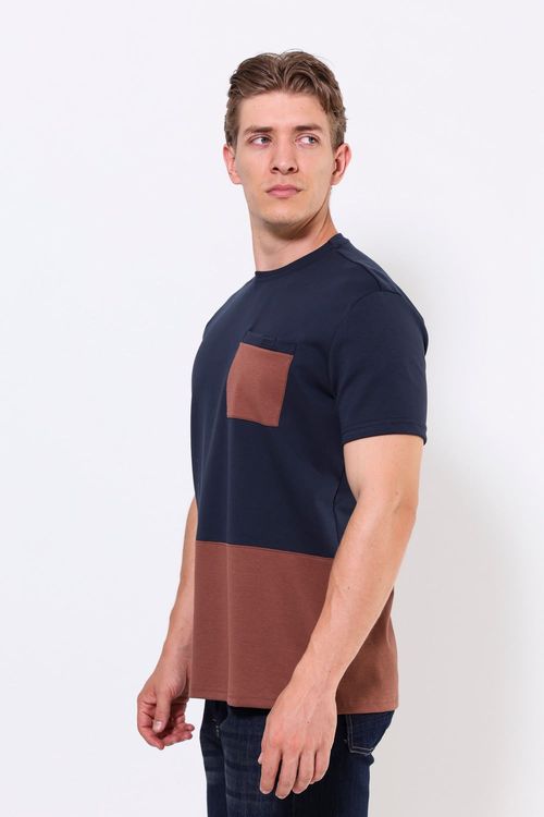 Camiseta Moderna